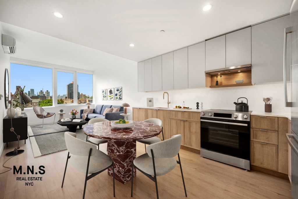 Listing photo 1 of 21