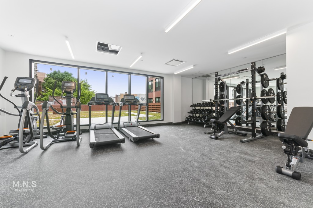 Listing photo 1 of 19