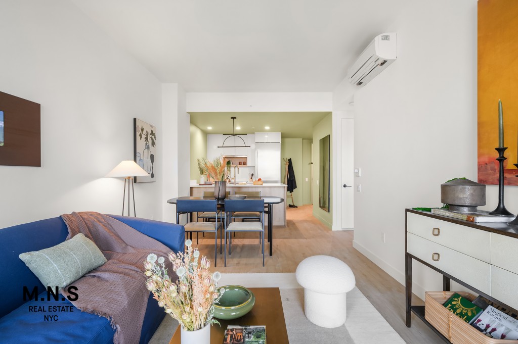 Listing photo 1 of 31