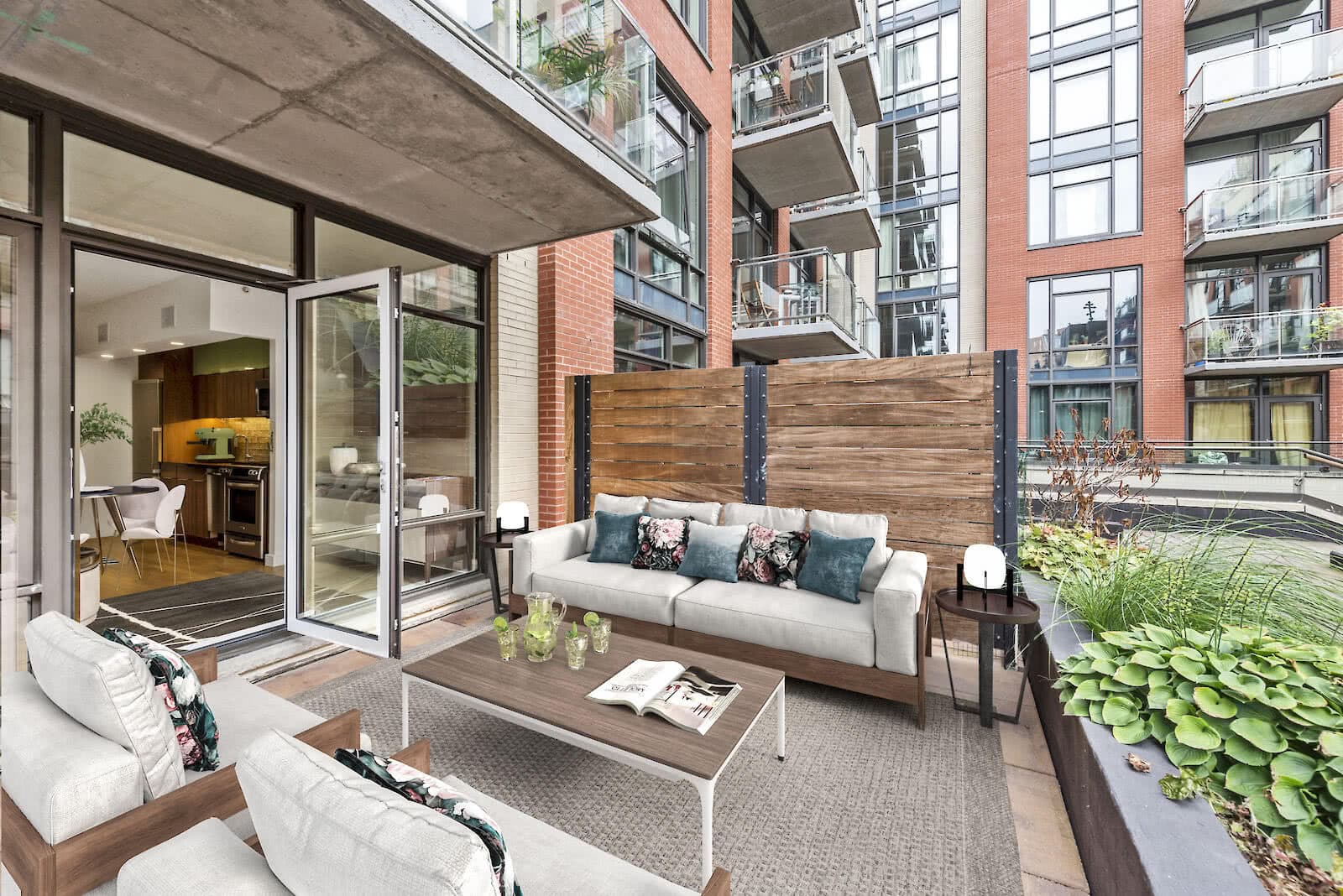 Listing photo 1 of 9