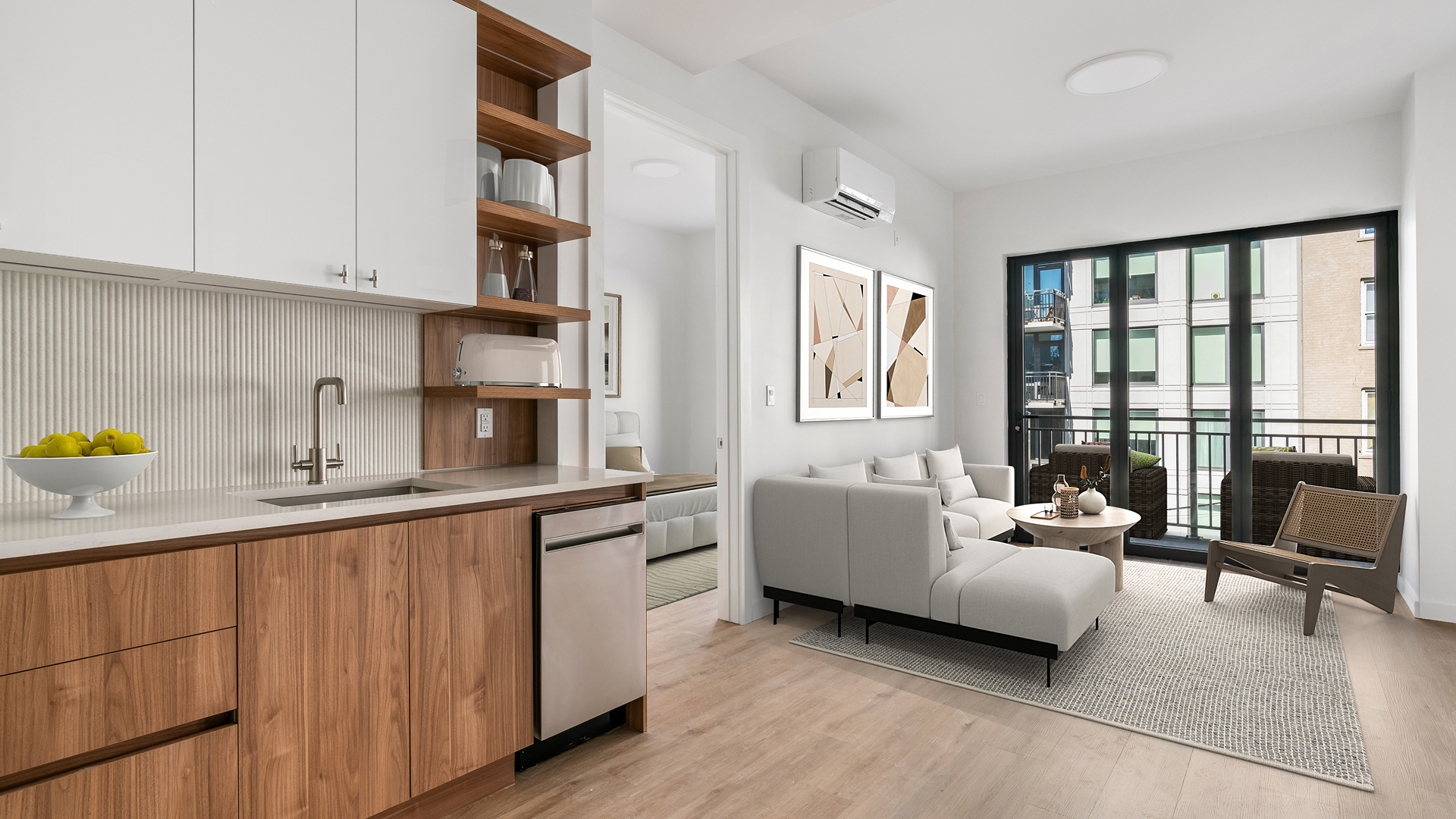 Listing photo 1 of 4