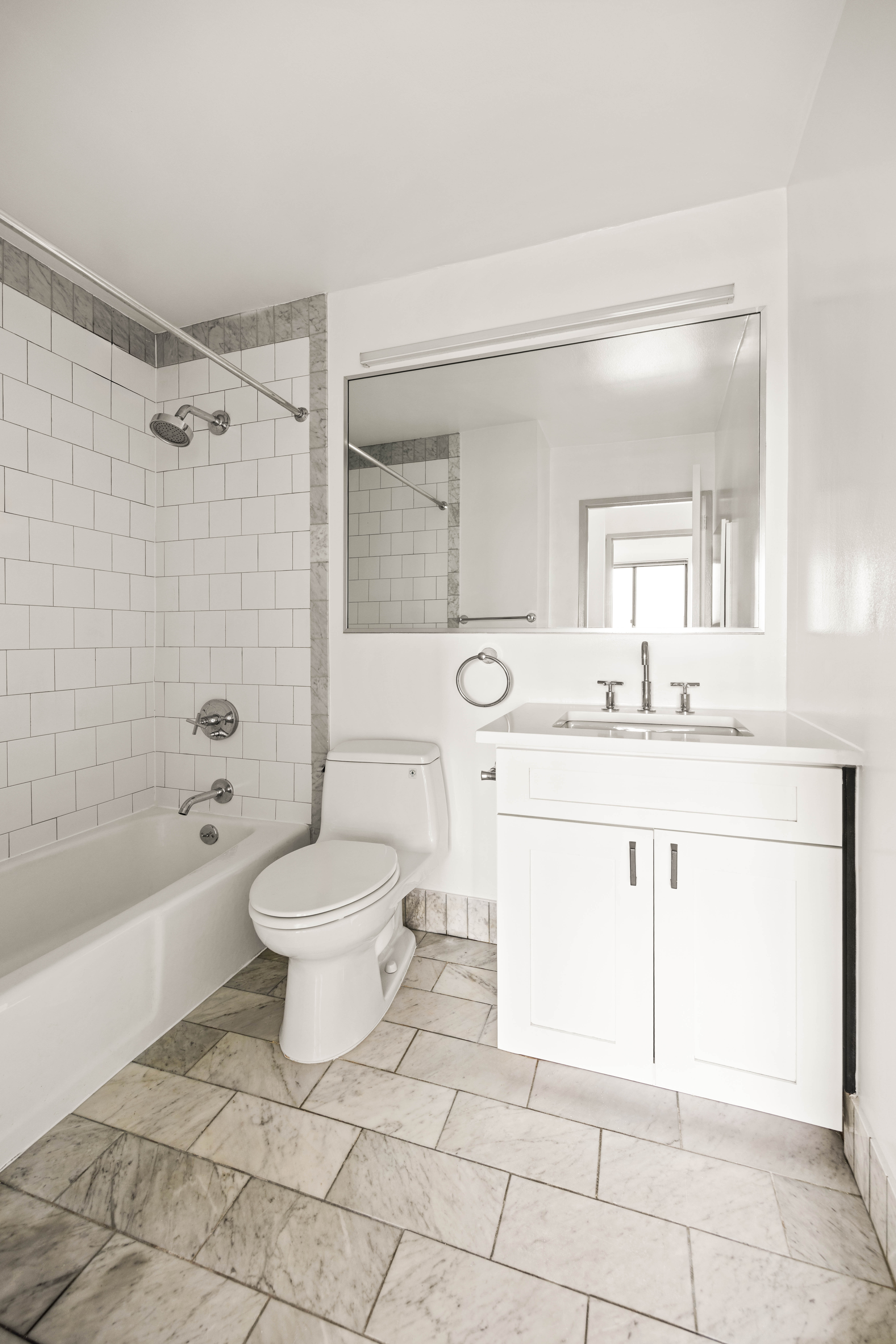 Listing photo 1 of 13