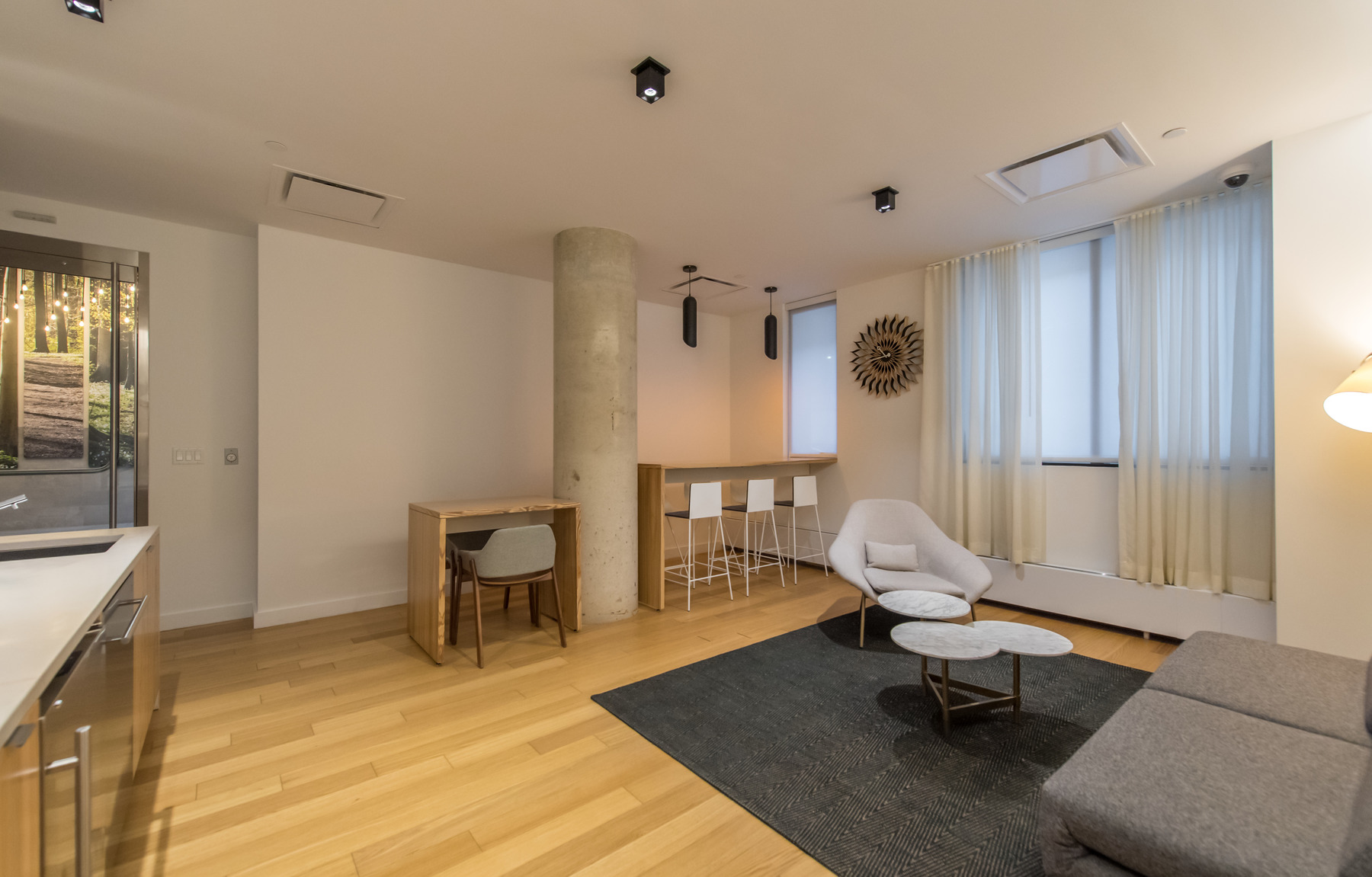 Listing photo 1 of 19