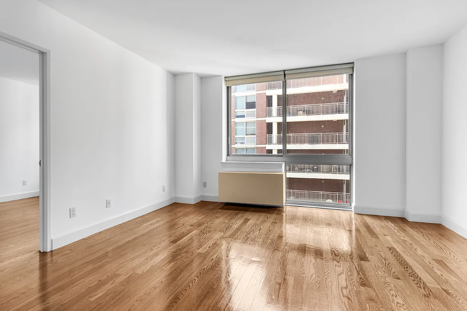 Listing photo 1 of 15