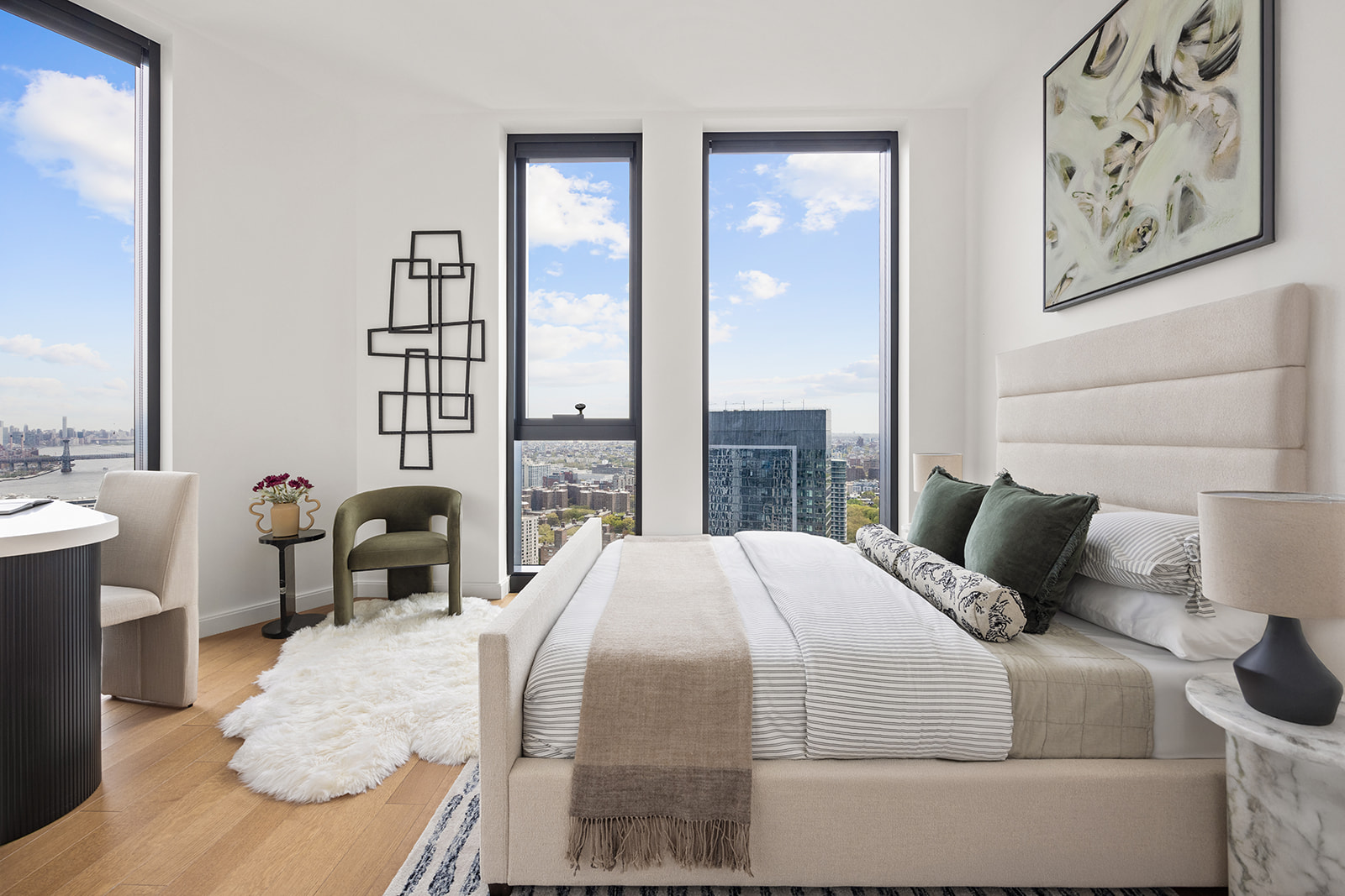 Listing photo 1 of 8