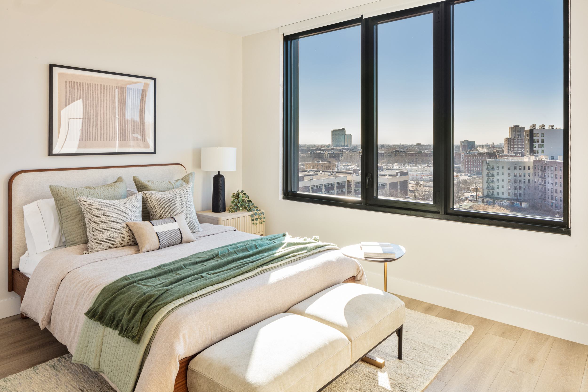 Listing photo 1 of 5