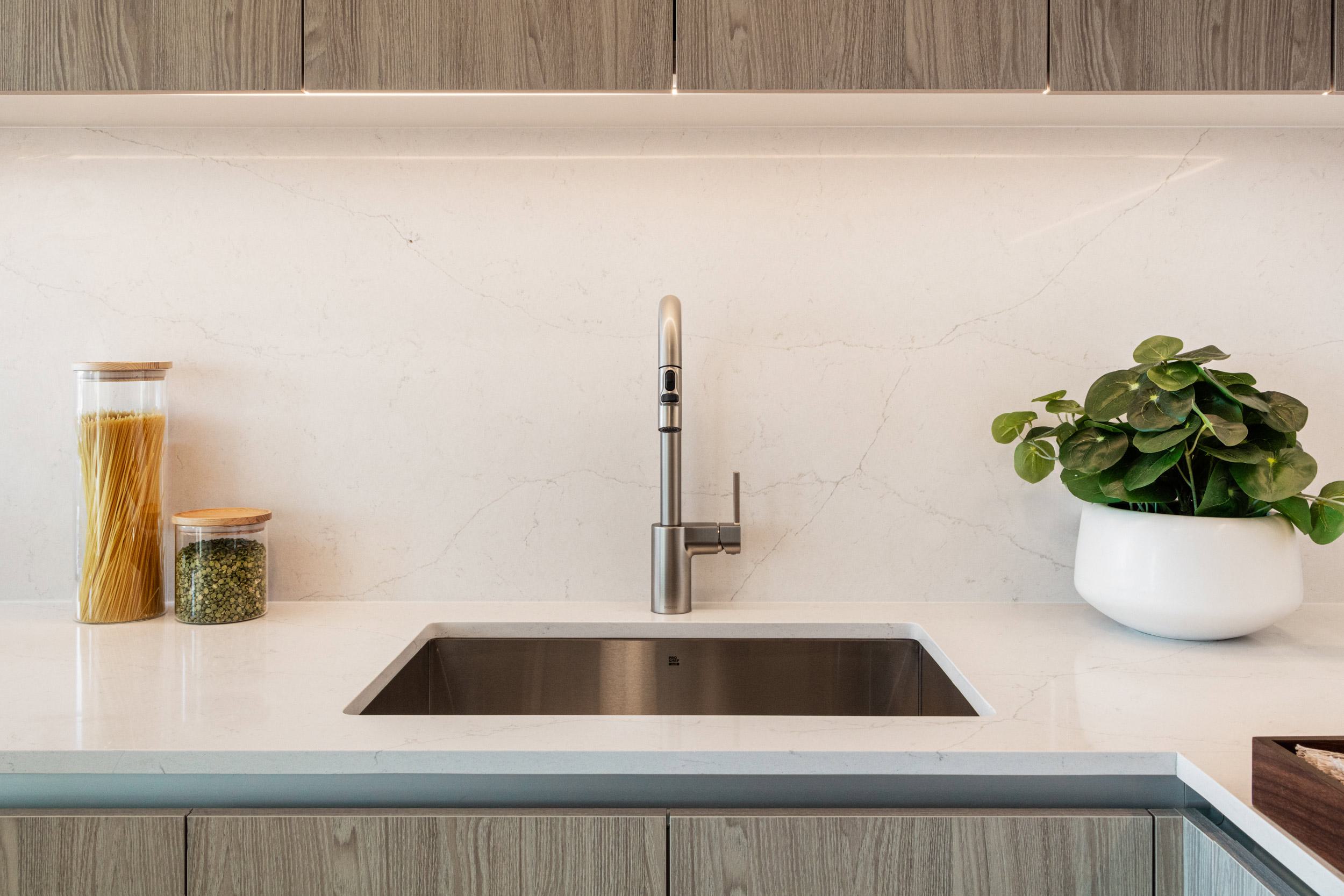 Listing photo 1 of 4