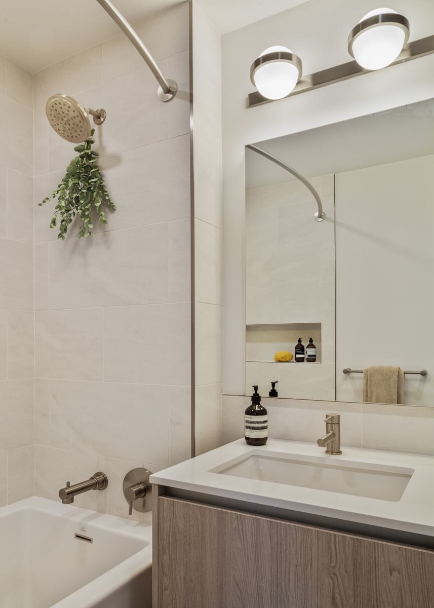 Listing photo 1 of 3