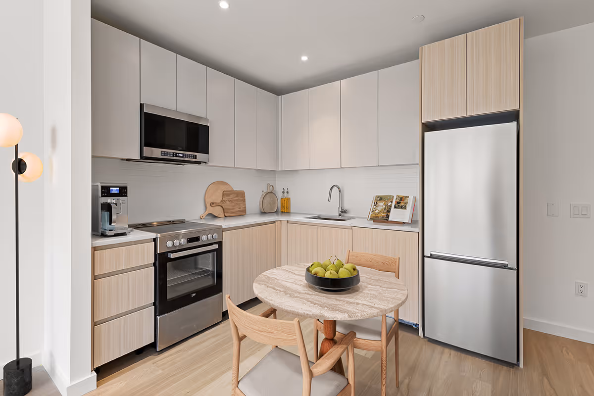 Listing photo 1 of 7