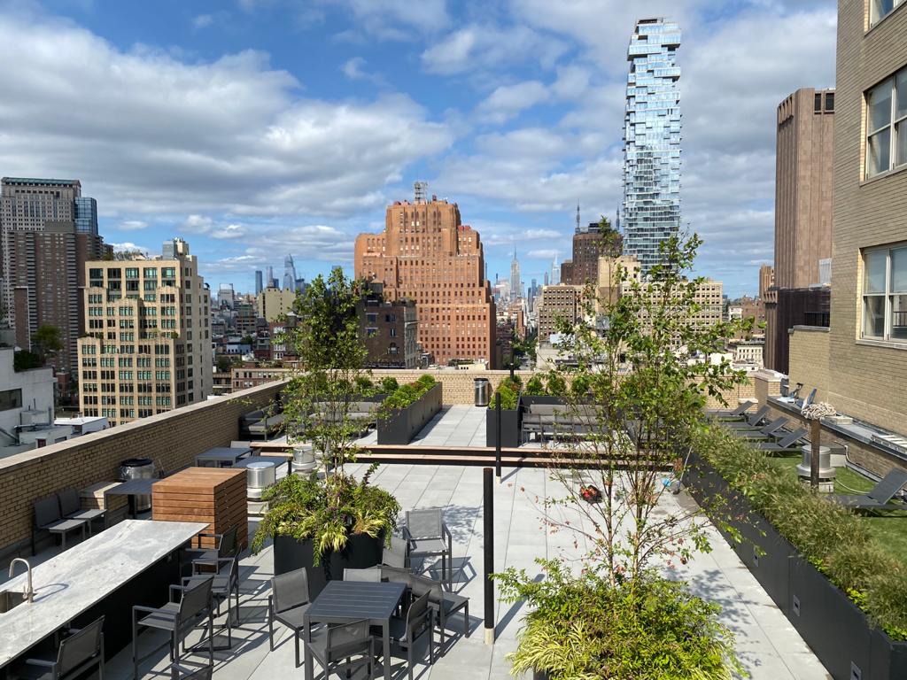 Listing photo 1 of 6