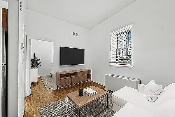 Listing photo 1 of 15