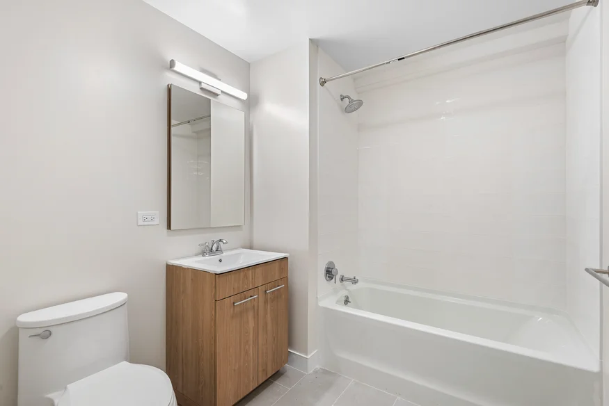 Listing photo 1 of 11