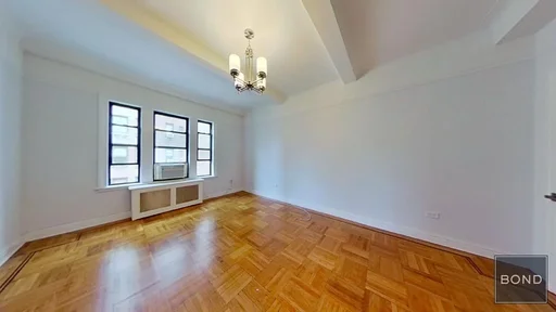 Listing photo 1 of 17