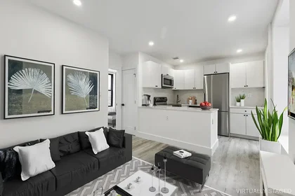 Listing photo 1 of 9