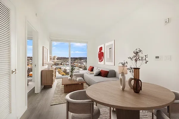 Listing photo 1 of 7