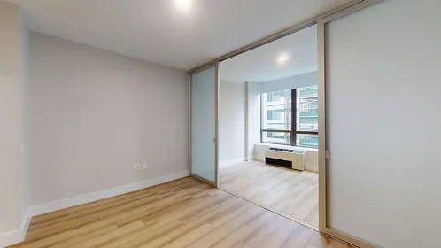 Listing photo 1 of 7