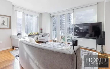 Listing photo 1 of 16