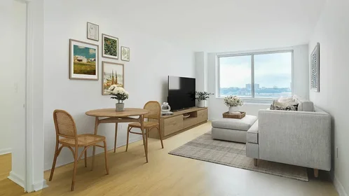 Listing photo 1 of 7