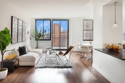 Listing photo 1 of 5