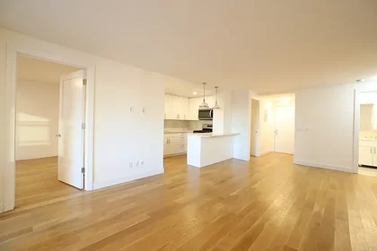 Listing photo 1 of 12