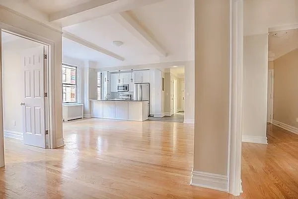 Listing photo 1 of 5