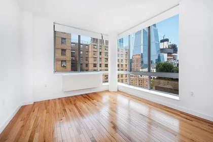 Listing photo 1 of 3