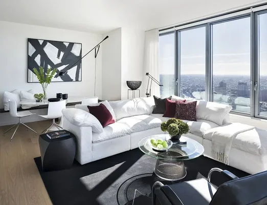 Listing photo 1 of 8