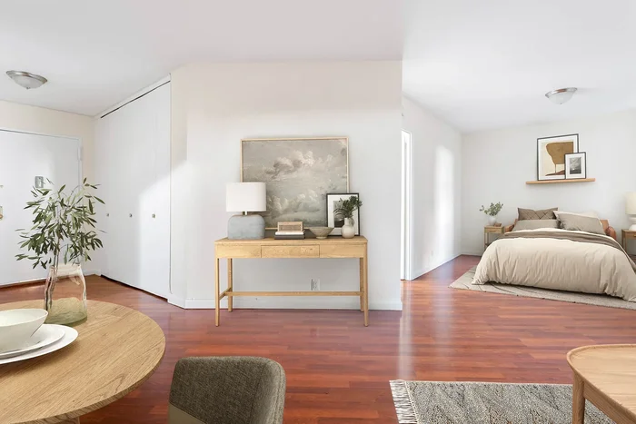 Listing photo 1 of 10