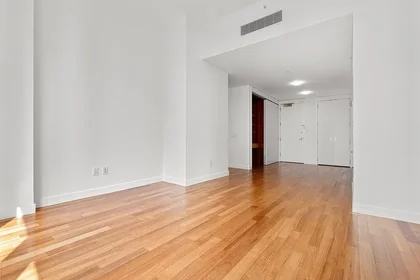 Listing photo 1 of 26