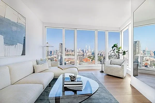 Listing photo 1 of 5