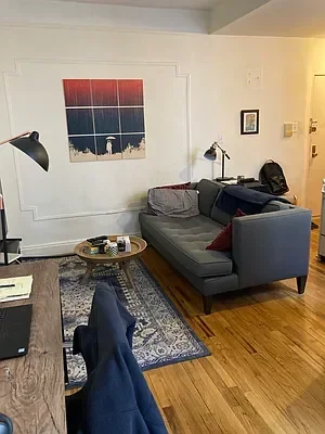 Listing photo 1 of 6