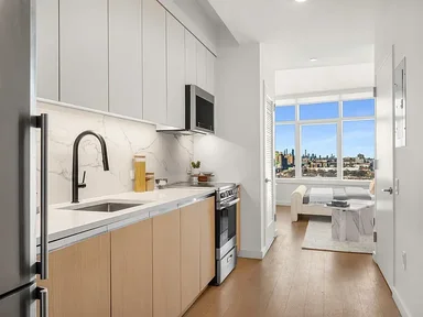 Listing photo 1 of 6