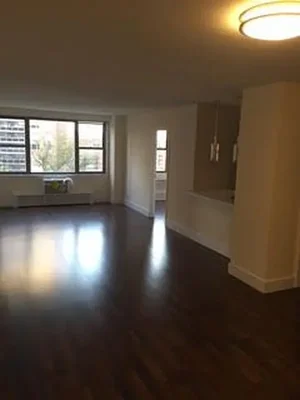 Listing photo 1 of 4