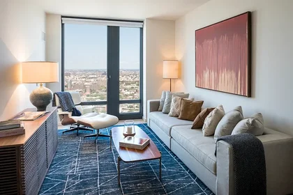 Listing photo 1 of 5