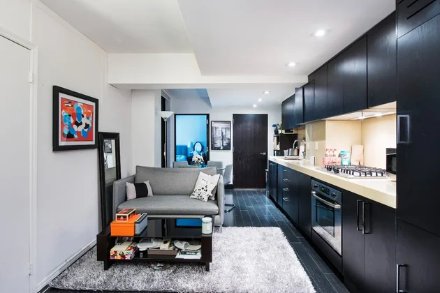 Listing photo 1 of 10