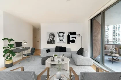 Listing photo 1 of 5