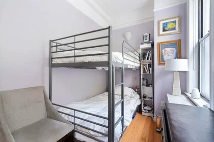 Listing photo 1 of 7