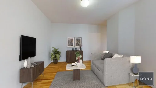 Listing photo 1 of 8