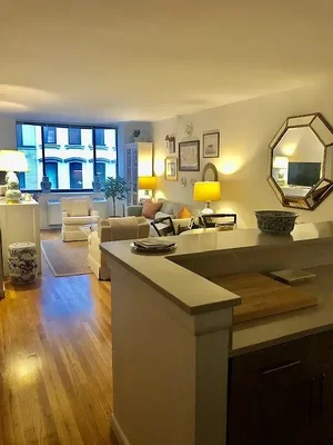 Listing photo 1 of 3