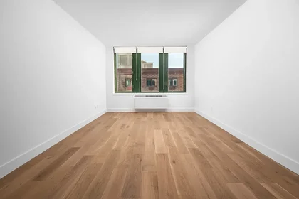 Listing photo 1 of 13