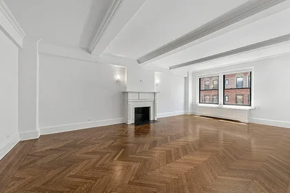 Listing photo 1 of 6