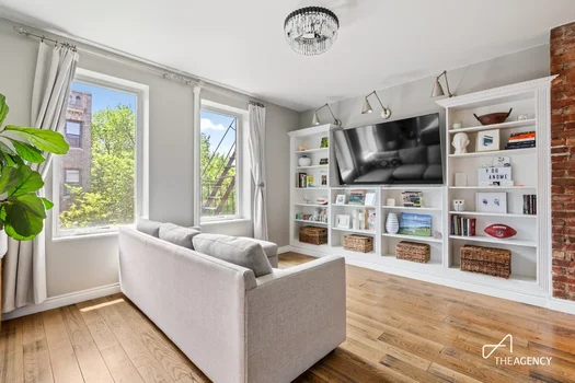 Listing photo 1 of 14