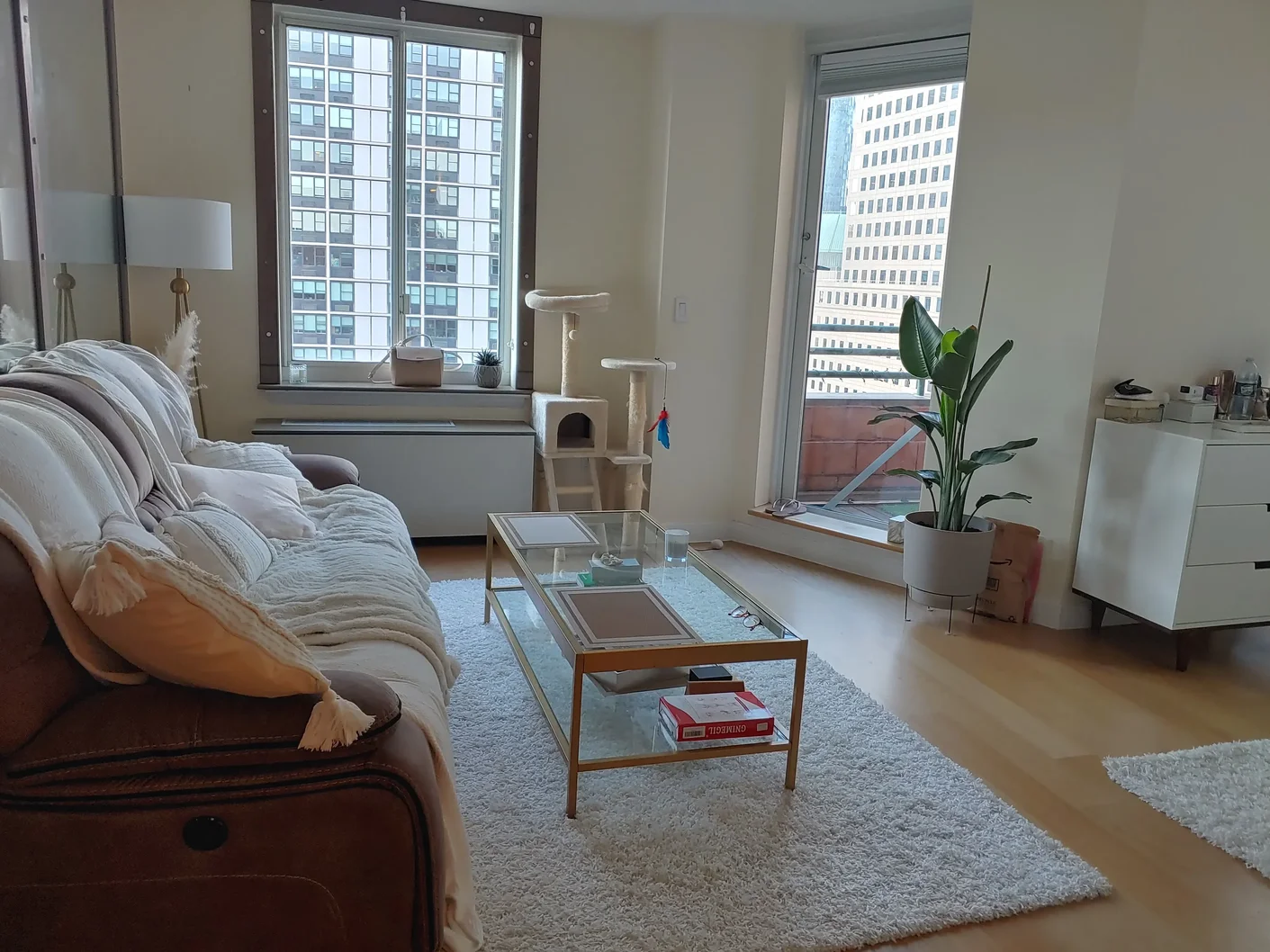 Listing photo 1 of 6