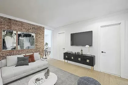 Listing photo 1 of 5