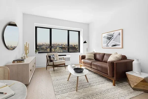 Listing photo 1 of 13