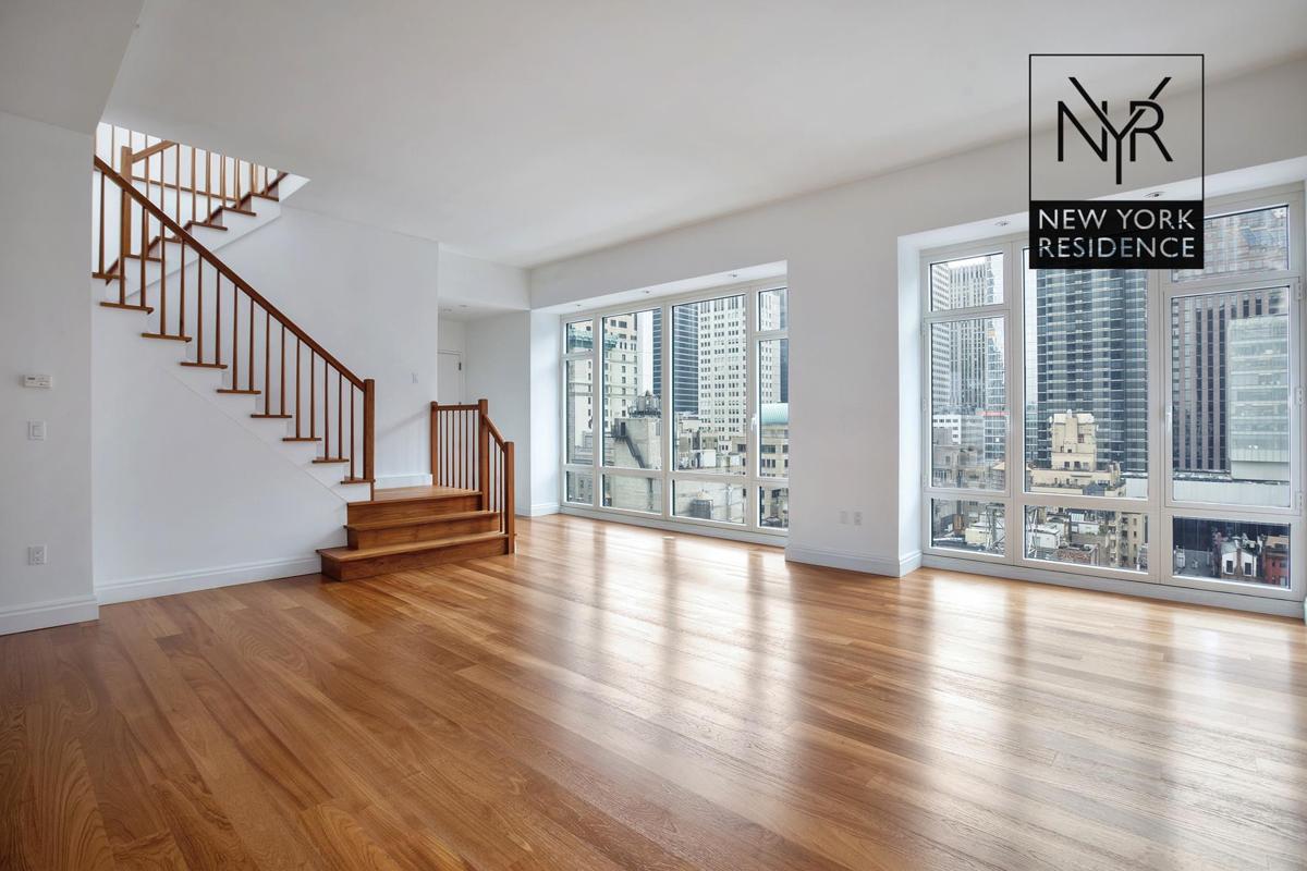 Listing photo 1 of 18