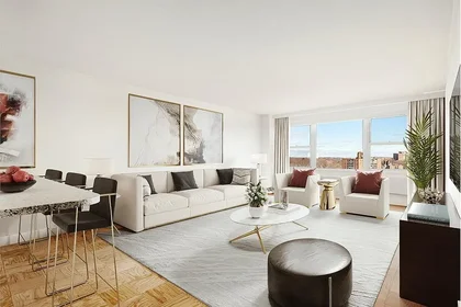 Listing photo 1 of 4