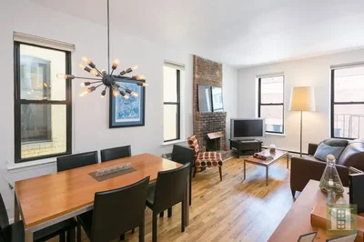 Listing photo 1 of 5