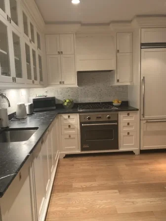 Listing photo 1 of 10