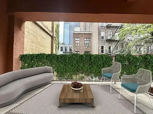 Listing photo 1 of 8